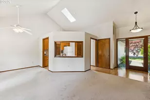 12840 SW Barberry Dr, Beaverton, OR 97008 - Photo 6