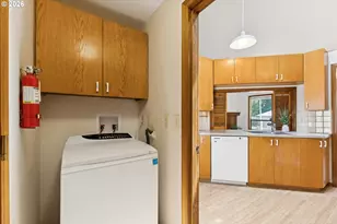 12840 SW Barberry Dr, Beaverton, OR 97008 - Photo 30