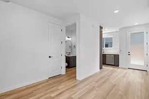 6902 SE 77th Ave, Portland, OR 97206 - Photo 2