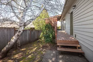 556 Forestview Dr, Hood River, OR 97031 - Photo 42