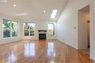 556 Forestview Dr, Hood River, OR 97031 - Photo 20