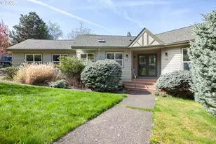 556 Forestview Dr, Hood River, OR 97031 - Photo 1