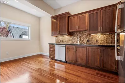 838 SE 38th Ave #202, Portland, OR 97214 - Photo 14