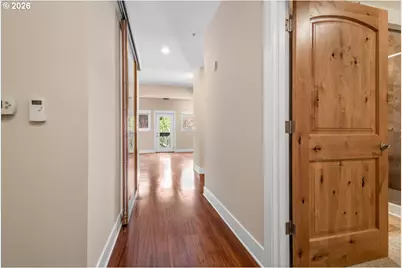 838 SE 38th Ave #202, Portland, OR 97214 - Photo 6