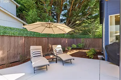 8907 SW Harmon Ln, Portland, OR 97225 - Photo 26