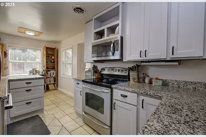 4318 NE 39th St, Vancouver, WA 98661 - Photo 10