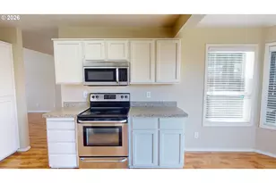 12521 SW 134th Ave, Portland, OR 97223 - Photo 8