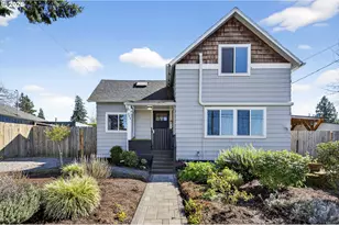 304 Warner St, Oregon City, OR 97045 - Photo 2