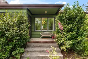 245 SE 108th Ave, Portland, OR 97216 - Photo 4
