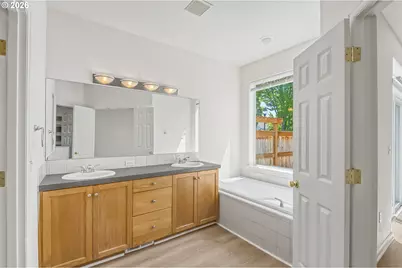 14835 NW Elaina Ln, Portland, OR 97229 - Photo 16