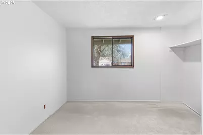 3826 Peppertree Dr, Eugene, OR 97402 - Photo 28