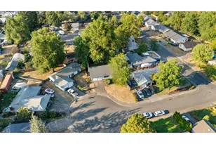 3826 Peppertree Dr, Eugene, OR 97402 - Photo 38