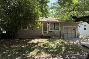9722 N Van Houten Ave, Portland, OR 97203 - Photo 2