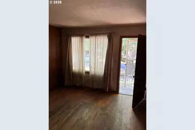 9722 N Van Houten Ave, Portland, OR 97203 - Photo 4