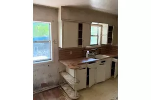 9722 N Van Houten Ave, Portland, OR 97203 - Photo 6