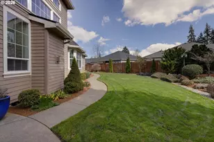 902 NE 47th Ave, Hillsboro, OR 97124 - Photo 46