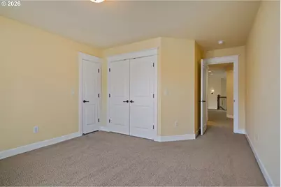 902 NE 47th Ave, Hillsboro, OR 97124 - Photo 36