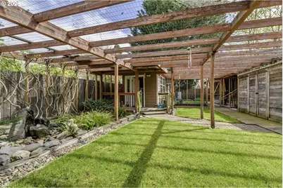 12075 SW 9th St, Beaverton, OR 97005 - Photo 26