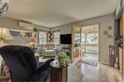 12075 SW 9th St, Beaverton, OR 97005 - Photo 8
