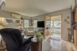 12075 SW 9th St, Beaverton, OR 97005 - Photo 8