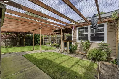 12075 SW 9th St, Beaverton, OR 97005 - Photo 24