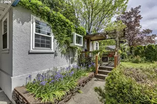 12075 SW 9th St, Beaverton, OR 97005 - Photo 4