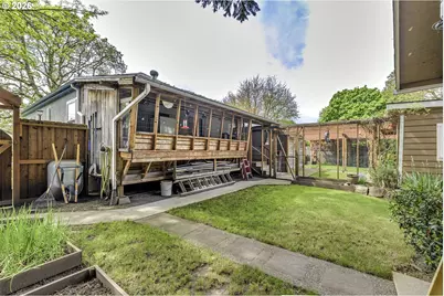 12075 SW 9th St, Beaverton, OR 97005 - Photo 32