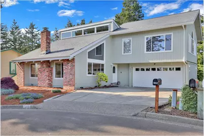 2235 10th St, Florence, OR 97439 - Photo 2