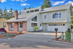 2235 10th St, Florence, OR 97439 - Photo 2