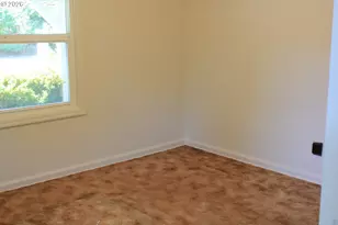 7131 NE Roselawn St, Portland, OR 97218 - Photo 14