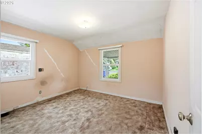 7131 NE Roselawn St, Portland, OR 97218 - Photo 12
