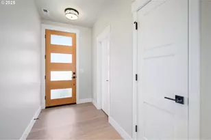 3208 E Province Ct, Newberg, OR 97132 - Photo 4