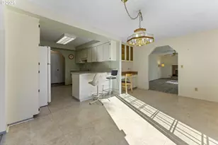 820 NE Cochran Ave, Gresham, OR 97030 - Photo 10