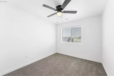 774 NE 11th St, Hermiston, OR 97838 - Photo 22