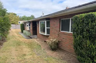 880 NW Florence Ave, Gresham, OR 97030 - Photo 4