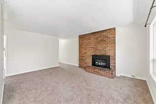 880 NW Florence Ave, Gresham, OR 97030 - Photo 10