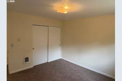 880 NW Florence Ave, Gresham, OR 97030 - Photo 16