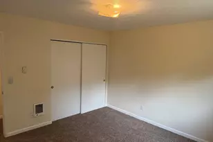 880 NW Florence Ave, Gresham, OR 97030 - Photo 16
