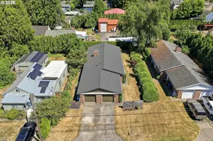 880 NW Florence Ave, Gresham, OR 97030 - Photo 28