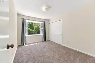 880 NW Florence Ave, Gresham, OR 97030 - Photo 18