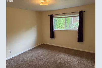 880 NW Florence Ave, Gresham, OR 97030 - Photo 14