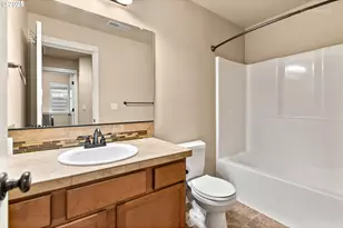 865 SW 90th Ave, Portland, OR 97225 - Photo 28