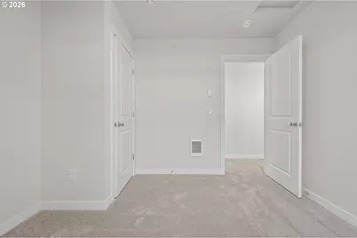 9271 E Burnside St, Portland, OR 97216 - Photo 16