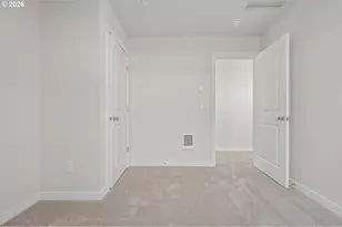 9271 E Burnside St, Portland, OR 97216 - Photo 16