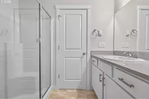 9271 E Burnside St, Portland, OR 97216 - Photo 14