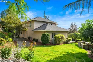 2305 Stonehurst Ct, Lake Oswego, OR 97034 - Photo 44