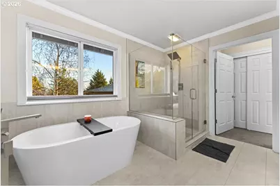 2305 Stonehurst Ct, Lake Oswego, OR 97034 - Photo 30