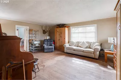 3425 Coburg Rd, Eugene, OR 97408 - Photo 12