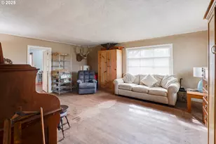 3425 Coburg Rd, Eugene, OR 97408 - Photo 12