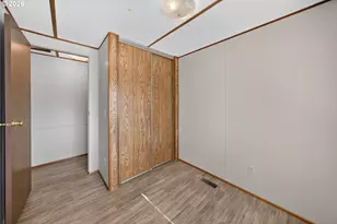 1199 N Terry St, Eugene, OR 97402 - Photo 16